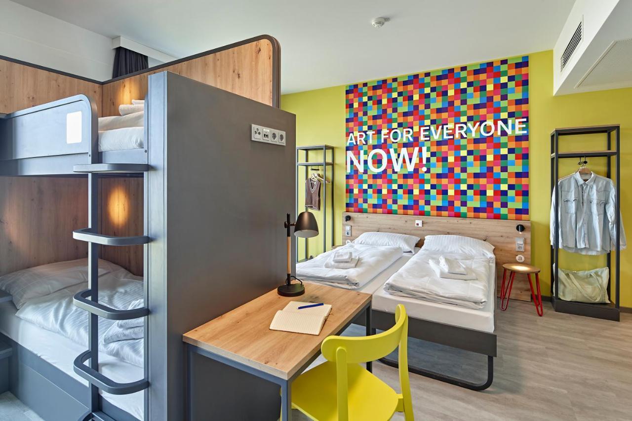 Meininger Hotel Koeln West Bagian luar foto