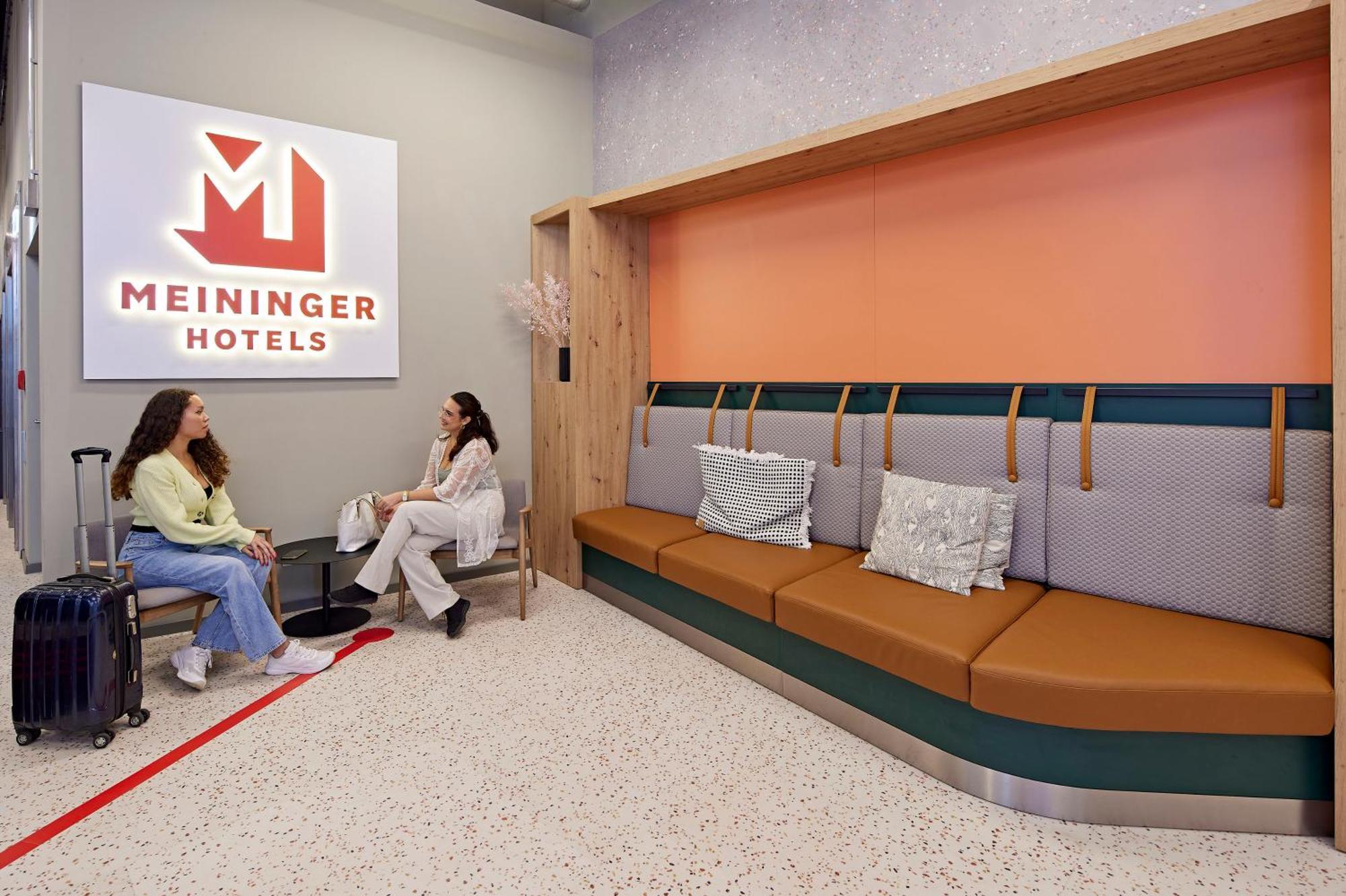 Meininger Hotel Koeln West Bagian luar foto